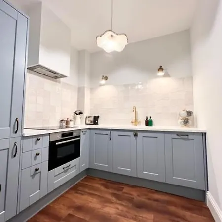 Redland - 6 Bristol