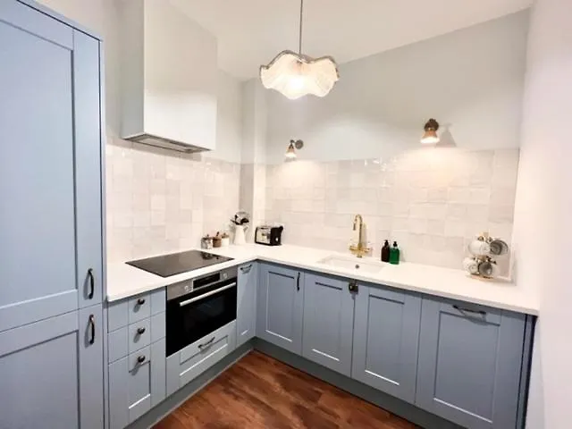 Redland - 6 * Bristol